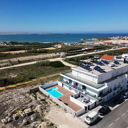 Apartment Ocean With Ac Baleal